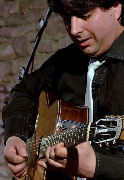 Pascal Borruto, maître du stage Guitare jazz manouche.